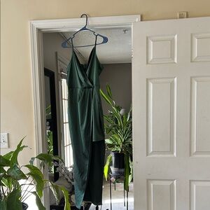 Elegant Green Sleeveless Dress